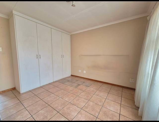 2 BEDROOM APARTMENT FOR SALE IN VAN DYK PARK